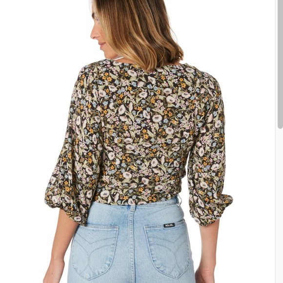 Rolla’s Roxanne Floral Crop Top - Picture 5 of 11